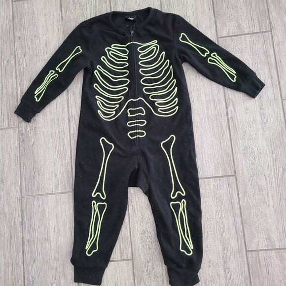 Halloween Hkyde & EEK! Boutique Toddler Kids Glow-in-the-Dark Skeleton PJ's 2T - Picture 3 of 8